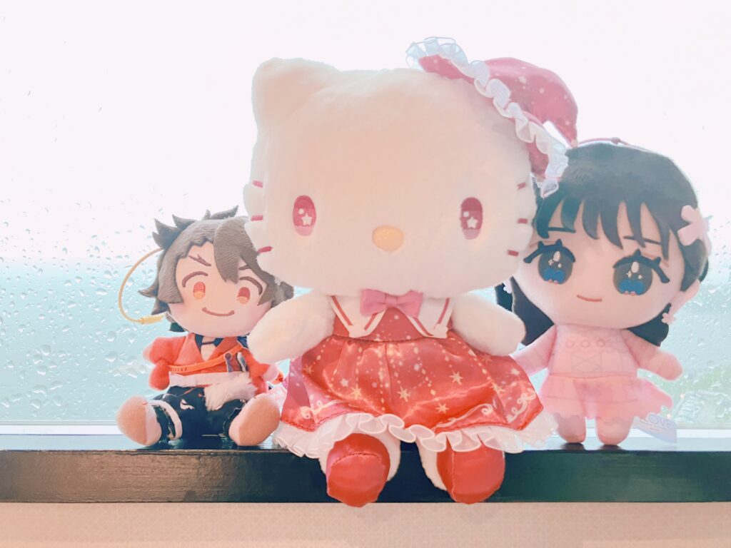 ママ、子ども、パパの推し。それぞれのぬいぐるみ。